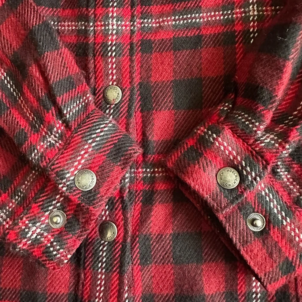Woolrich Women’s Long sleeve Deep Ruby Plaid Soft Button Up Shirt size Small - Picture 6 of 12
